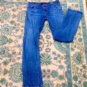 Titled 504 Levi jeans